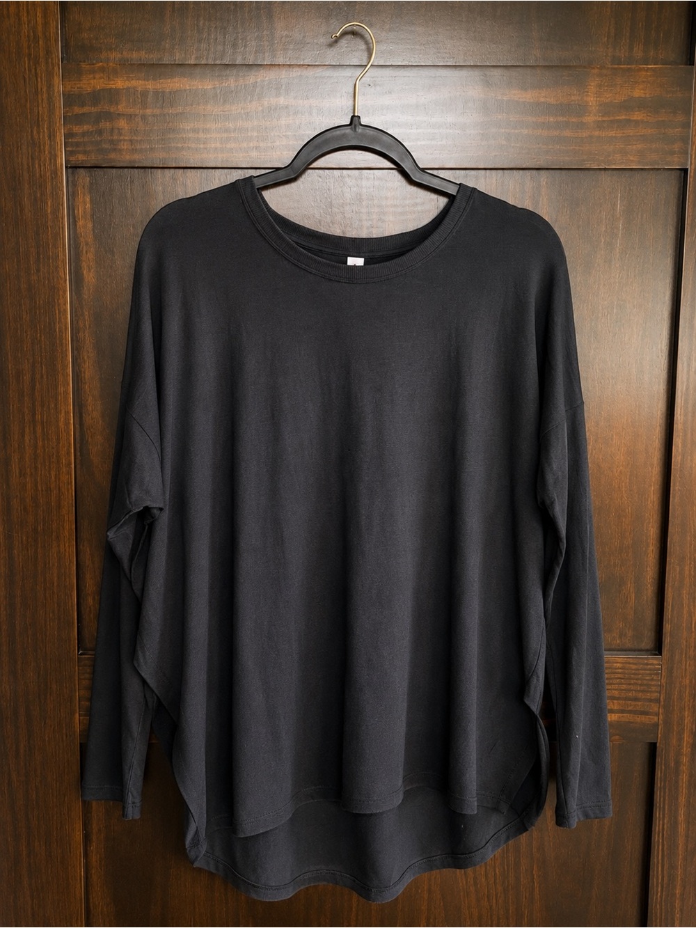 Athleta Black Long-Sleeve Crewneck Top